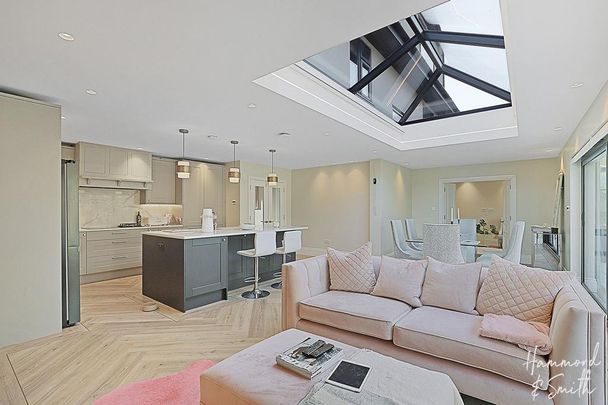 6 bedroom detached house to rent - Photo 1