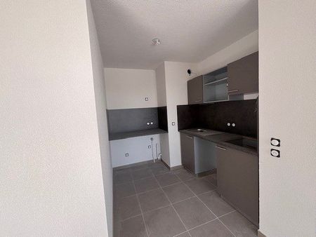 PRES D'ARENES - T4 - 85.50 M² - Photo 3