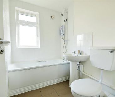 2 bedroom maisonette to rent - Photo 5