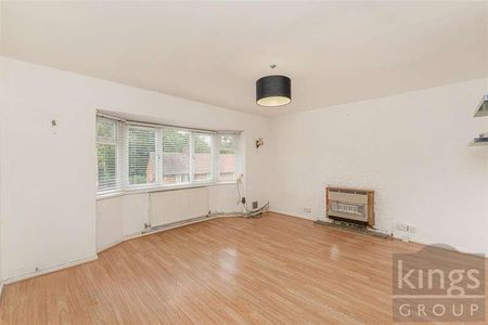 Severn Drive, Enfield, EN1 - Photo 2