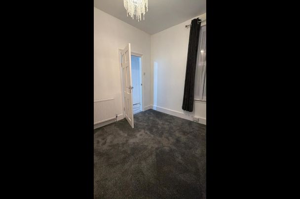 Room in a Shared House, Sherrard Road, E12 - Photo 1