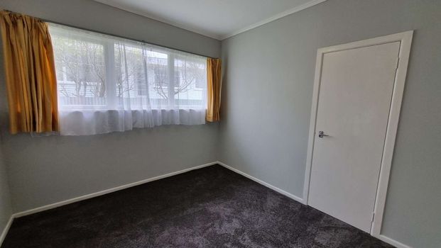 3 bedroom house with 1 bedroom - Photo 1