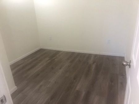 For Lease - 60 Norfolk Street, Haldimand, Ontario - Photo 4