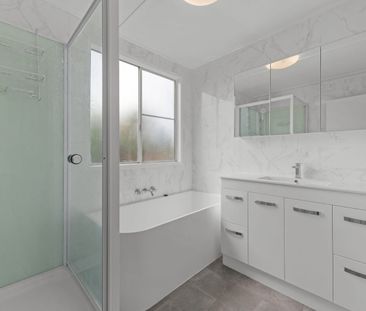 12 Kefford Street, Wellington Point, Qld 4160 - Photo 2