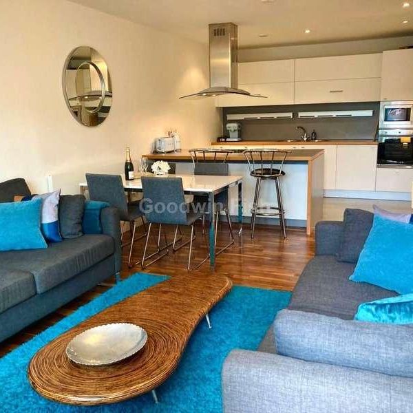 Hacienda, Whitworth Street West, Southern Gateway, M1 - Photo 1