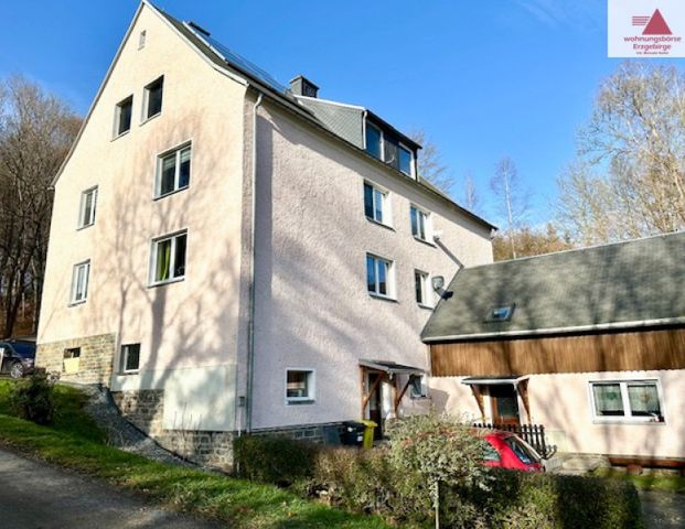 Komplett möbliert - 2-Raum-Dachgeschosswohnung - ländlich in Thermalbad Wiesenbad - ab sofort! - Photo 1