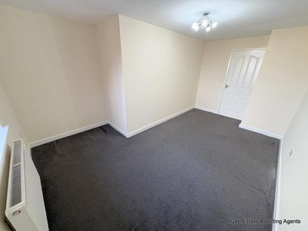 9A Joseph Street, Radcliffe, Manchester, M26 1JX - Photo 3