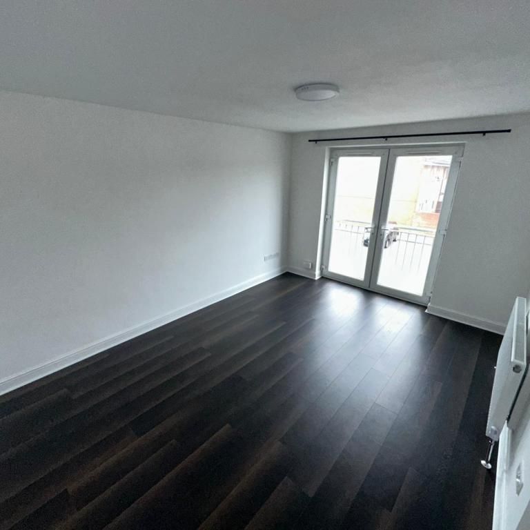 Holstein Street, Manchester, M13 - Photo 1