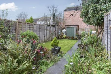 6 bedroom house - Photo 2