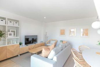 Carrer de Pi i Margall, Badalona, Catalonia 08912