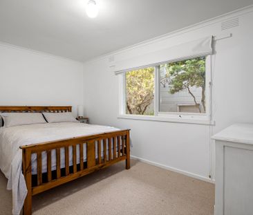 Beautifully Presented Fully Furnished Beach House - Photo 3