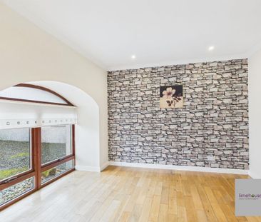 3 bedroom barn conversion to rent - Photo 2