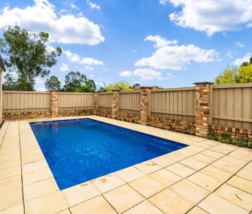 Location Location Location ! - Photo 5