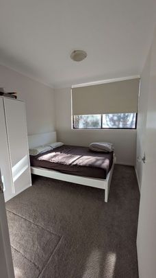 Wollstonecraft - Photo 1