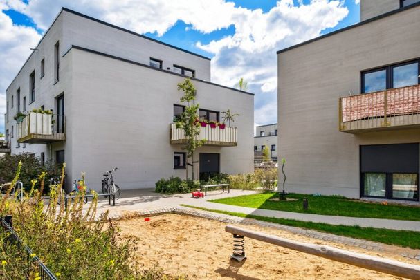 Moderne 3 Zimmer Wohnung mit Balkon im Grünen! - Photo 1