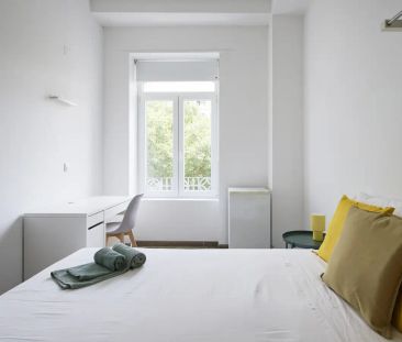 Room in a shared 6-bedroom apartment for rent in Lisbon, couples al... - Foto 4