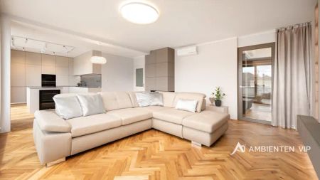 Pronájem zařízeného luxusního bytu 4+kk vč. dvou garáží , sklepa a terasy s výhledy - Фото 4