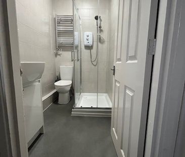 Room in a Shared House, Bedford Road, RG1 - Photo 5