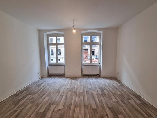 Feel at Home: 2-Zimmer Erdgeschoss mit Balkon & großzügigen 70 m² - Photo 1