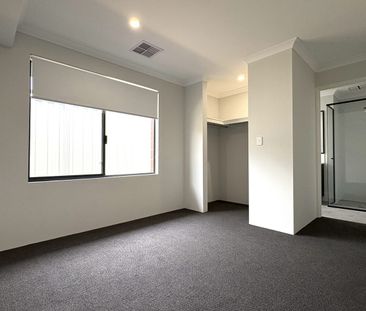 6 Easter Street, Eglinton, WA 6034 - Photo 1