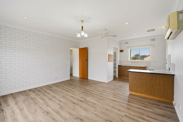 Modern & Spacious 2-Bedroom Unit in a Highly Convenient Location - Photo 1