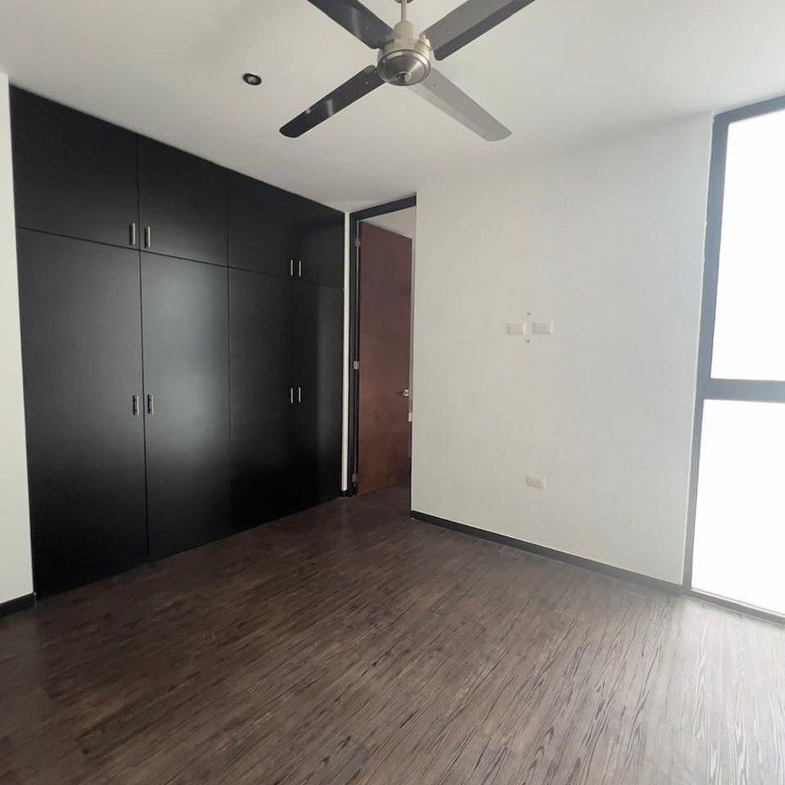 Townhouse en renta en Montes de Ame - Photo 1