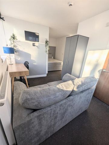 1 bedroom apartment to rent - Photo 5
