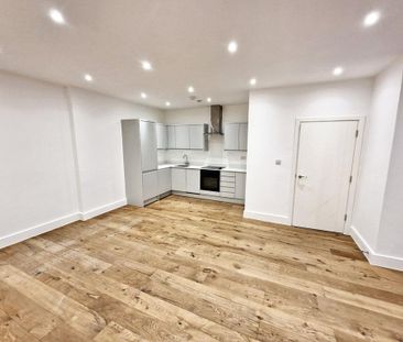 3 bedroom flat to rent - Photo 1