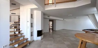Penthouse Flair am Rochusmarkt-Klimatisierte Dachgeschoss Wohnung mit City Flair - Photo 2