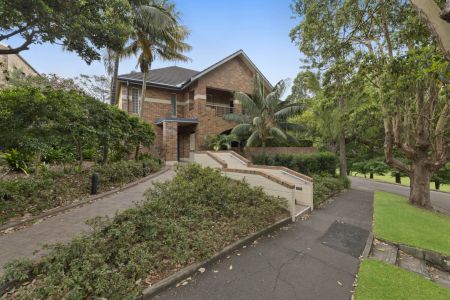 Comfort & Convenience with a dash of Character - Photo 3