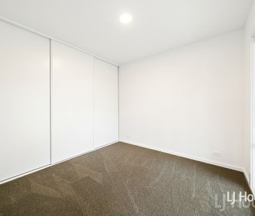 Spacious 4 Bedroom House - Photo 1