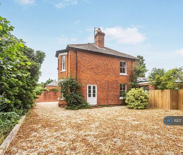 5 bedroom detached house to rent - Photo 1