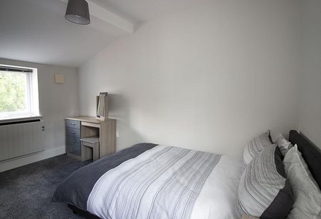 4 bedroom townhouse to rent - Photo 5