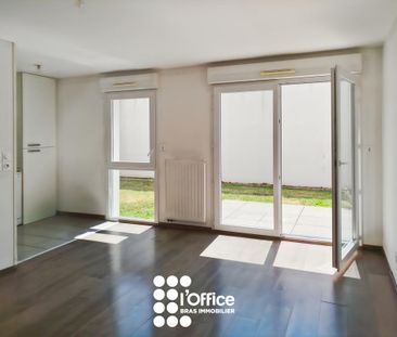 Location Appartement 3 pièces 58m² LES SABLES D OLONNE 85100 - Photo 2