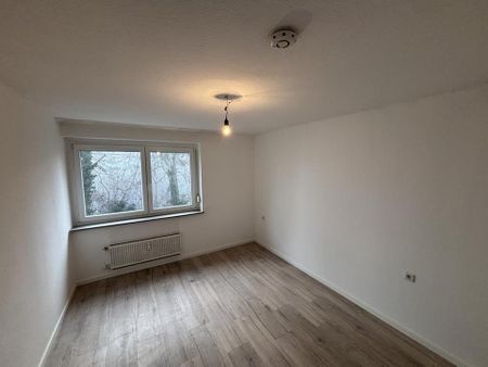 ++ Helle 3-Zimmer-Wohnung mit Balkon auf dem Mittelrain in Heidenheim - Ab sofort verfügbar! ++ - Photo 3