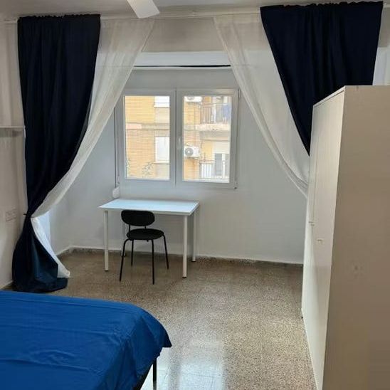 Avenida de la Pau, Xirivella, Valencian Community 46920 - Photo 1