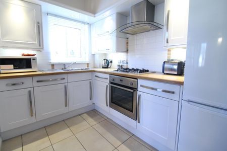 2 bedroom flat to rent - Photo 5