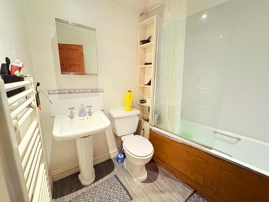 2 bedroom terraced house to rent - Photo 1