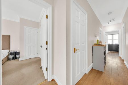 2 bedroom Flat To Let Total Size: 756 SQ FT - Photo 5