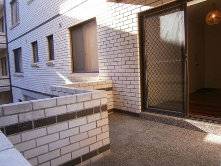 Renovated Two Bedroom Unit + Large Garage - Photo 2