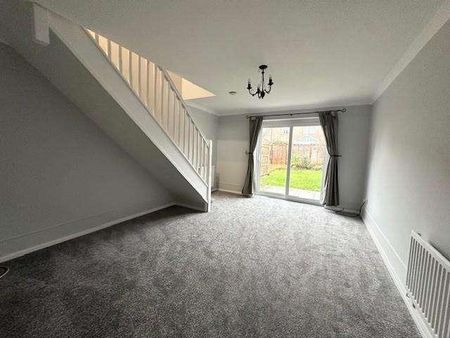 St Hughs Rise, Didcot, OX11 - Photo 2