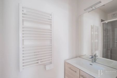 Rental Apartment Bordeaux Saint-Jean - Photo 4