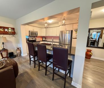 For Lease - 15 Minlow Way, Aurora, Ontario - Photo 2