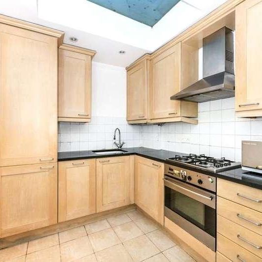 Ryders Terrace, St Johns Wood, London, NW8 - Photo 1