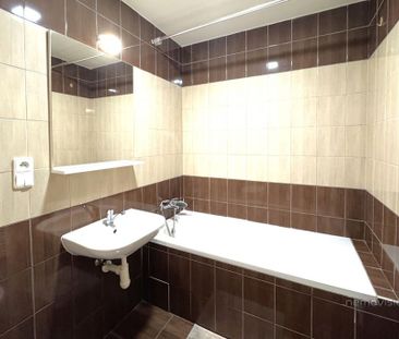 Pronájem bytu 1+kk 37 m2 - Fotografie 6