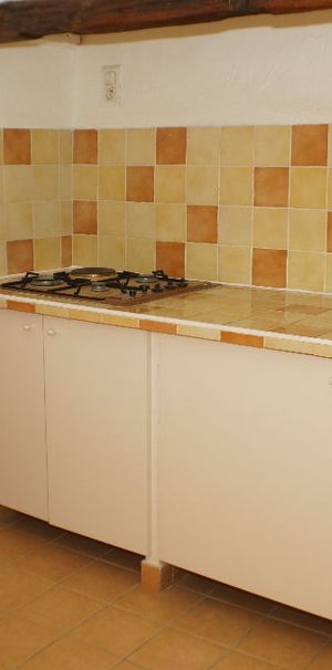 LOCATION Appartement 56 m2 à Barjols, - Photo 1