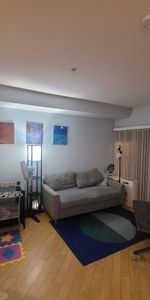 1 bedroom apartment near gateway skytrain Station surrey - Photo 3