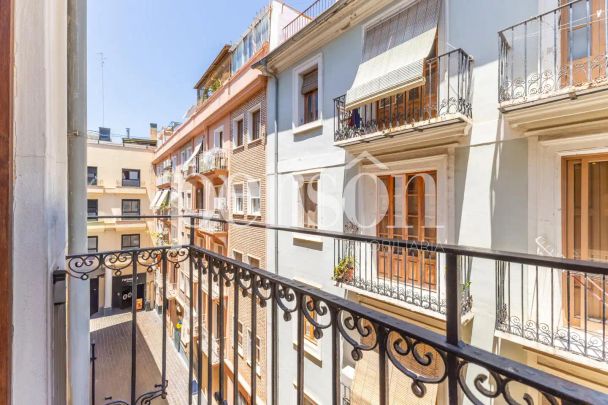 Valencia - Foto 1