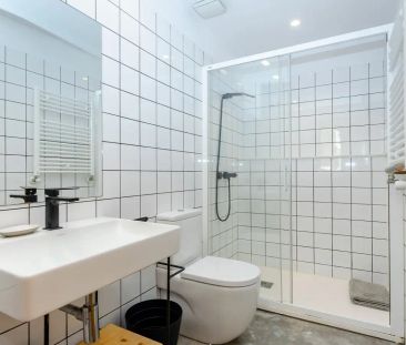 Room in a shared 10-bedroom apartment for rent in El Baix Guinardó, Barcelona, all bills included. - Foto 6