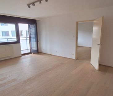 Großzügige Wohnung mit westseitigem Balkon im Servitenviertel - Photo 1